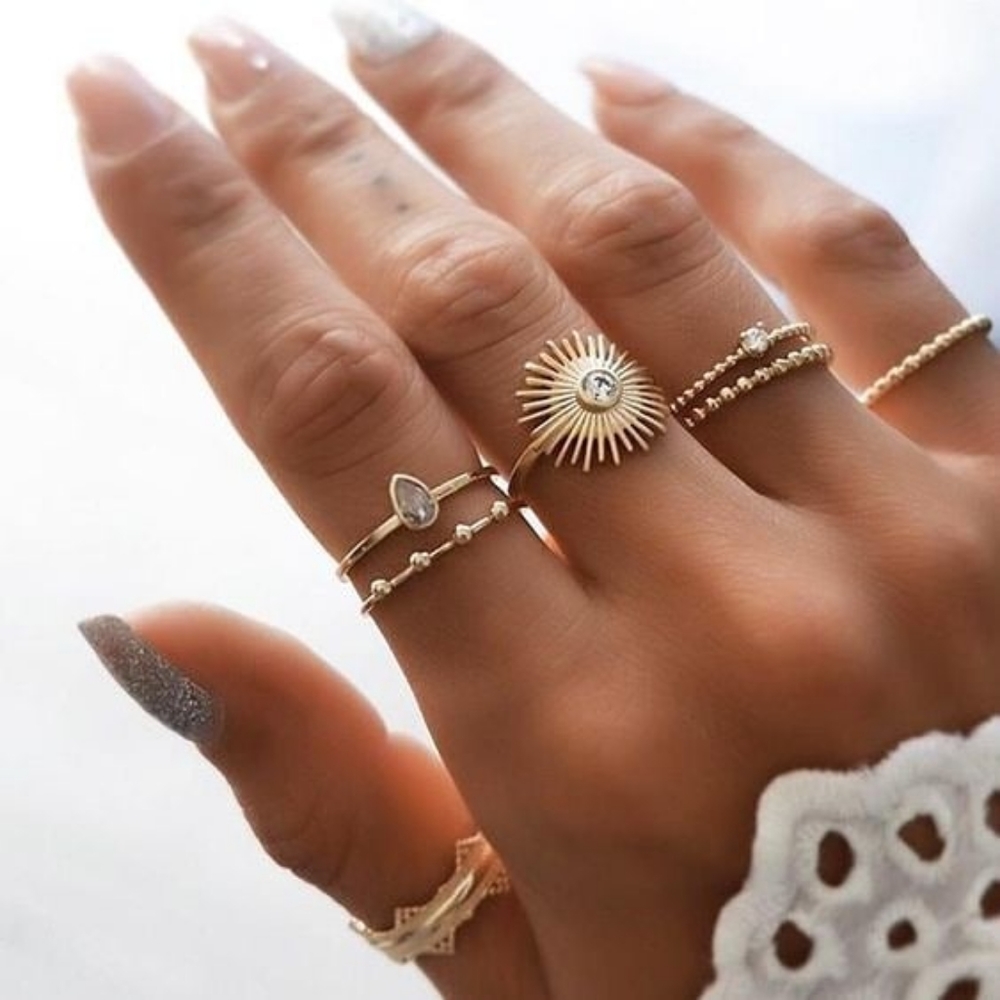 Set of 7 Golden rings
